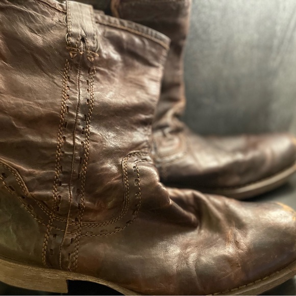 Men’s chocolate brown leather boots made in Italy. Size 9 - Picture 4 of 4